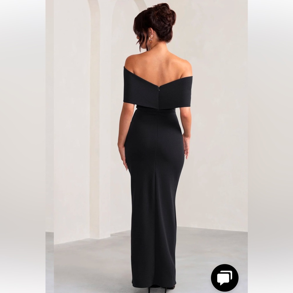 Elegant Black Off-Shoulder Dress - Picture 3 of 8